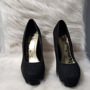 BLACK PLATFORM HEELS - 11